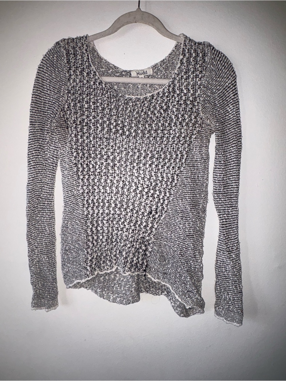 Mudd Gray and White Marled Scoop Neck Knit Top